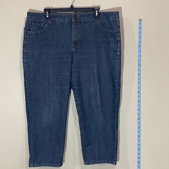 Nine West Plus Size Denim Capris. Size 18W. - Picture 1 of 8